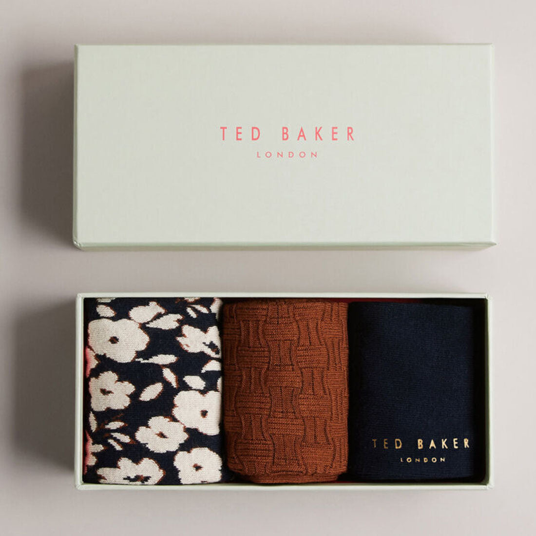 Ted Baker London Mens Becools 3 Pack Crew Socks With Gift Box image 0